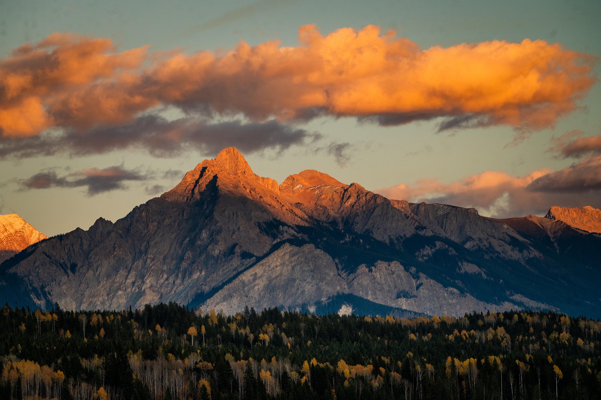 Sonnenuntergang fotografieren – Tipps & Inspiration - sonnenuntergang fotografieren berge Sonnenuntergang fotografieren – Tipps & Inspiration - sonnenuntergang fotografieren berge
